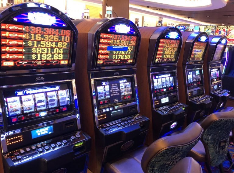 ohotogel live blackjack table interface